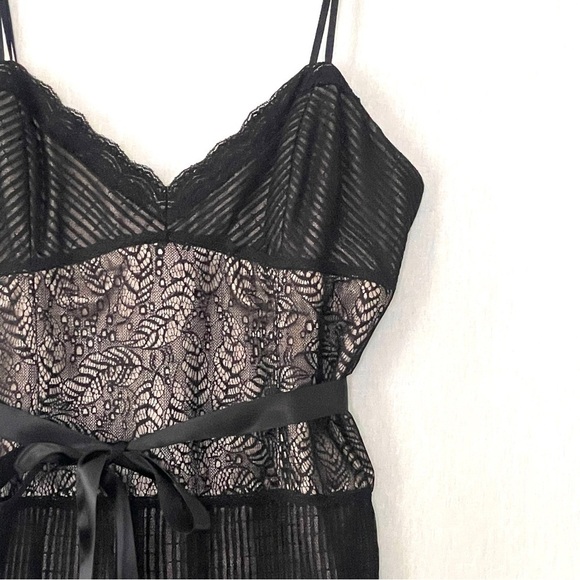 NWOT BCBG MaxAzria Black Lace and Feather Tiered Evening Dress - Picture 5 of 13